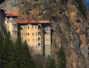 Sümela Manastırı’ndaki bilinmeyen şapeller de ziyarete açılıyor