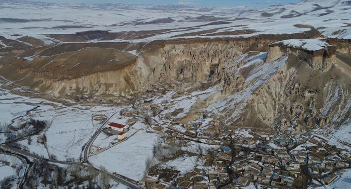 Kapadokya değil Vanadokya