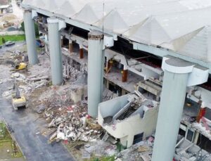 Abdi İpekçi Spor Salonu yıkımında asbest tehlikesi