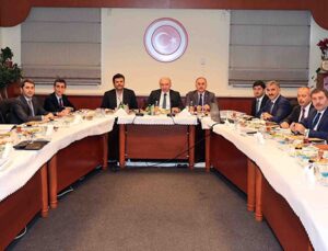 Başkan Uysal Bağcılar’daki kentsel dönüşümle ilgili bilgi aldı