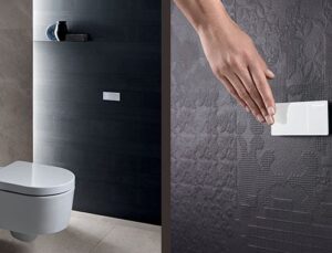 Geberit uzaktan deşarj kumandası ile kolay kullanım