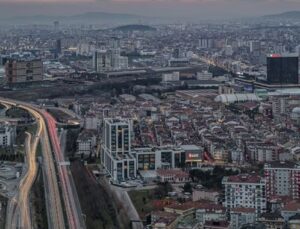 Faizler arttı, kredili konut satışları düştü