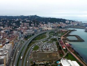 Bakan Özhaseki: 2 bin 700 konut, bin 500 ticarethane riskli