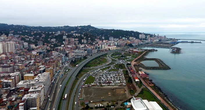 Bakan Özhaseki: 2 bin 700 konut, bin 500 ticarethane riskli