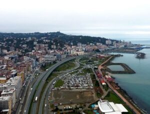 Rize’de vatandaşlar imar barışı için sıraya girdi