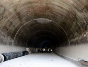Eğribel Tüneli’nde ışığın görülmesine son 50 metre