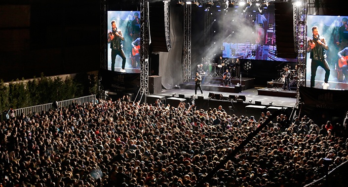 İstMarina Alışveriş Merkezi’nde Murat Boz coşkusu