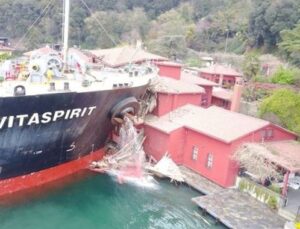 Yalıya çarpan geminin mürettebatı kazayı anlattı