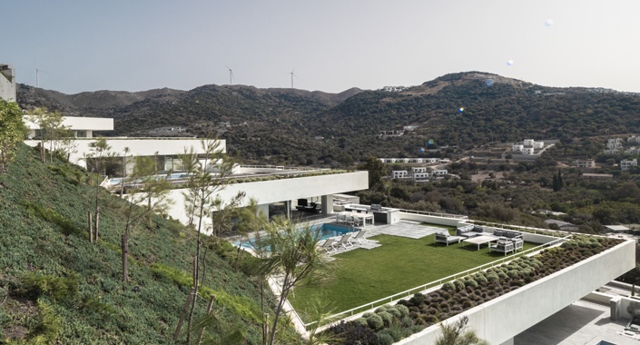 Hadise’nin villa aldığı Novron’u tanıyalım