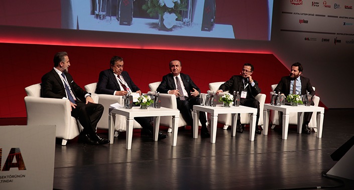 Sektör temsilcileri Gayrimenkul Zirvesi’nde buluştu