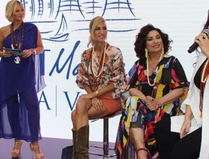 Türkiye’nin 4 ünlü annesi İstMarina AVM’de bir araya geldi