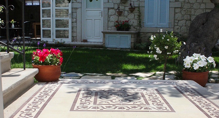 Balkon, bahçe ve verandalarda Karoistanbul estetiği