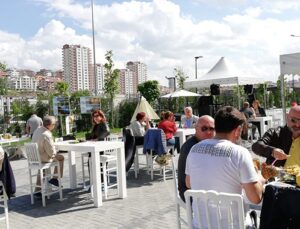 MESA KOZA 66 Anneler Günü partisinde Latin rüzgarı esti