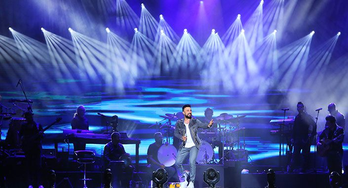 Tarkan Vadistanbul’da 12 bin kişiye konser verdi