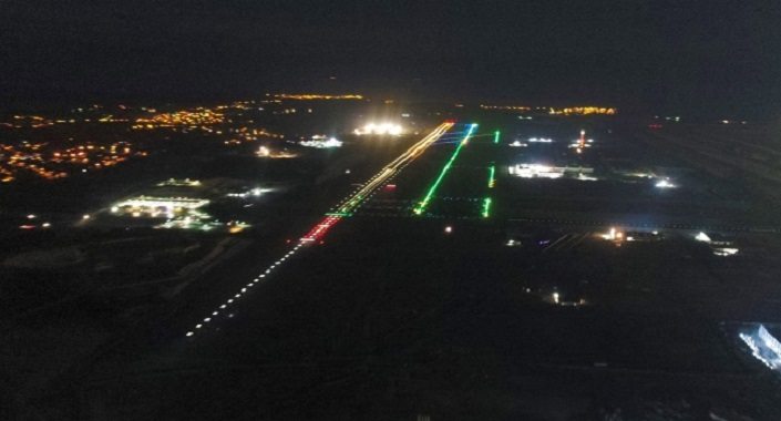 3. Havalimanı’nın ışıklandırması havadan görüntülendi