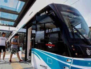 Kocaeli Plajyolu’nda ilk ray döşendi