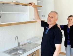 Emekliler dört gözle evlerini bekliyor