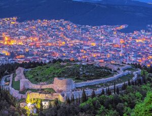 Aydos Kalesi’nin çevresindeki 348 dönümlük alan imara açılıyor