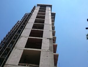 Müteahhitlerin lüks tutkusu satışları durdurdu