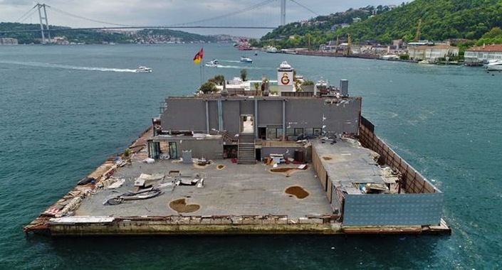 Galatasaray Adası’nda ikinci yıkım