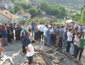 Karabük’te müteahhit 60 milyon lira vurgun yapıp kaçtı