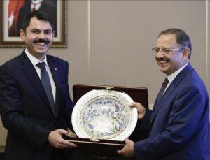 Murat Kurum, görevi Mehmet Özhaseki’den devraldı