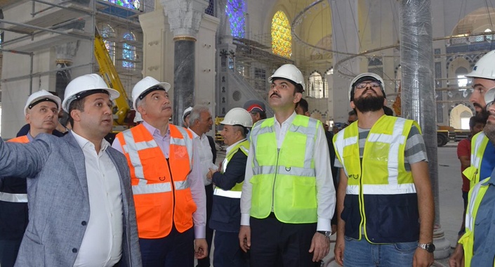 Bakan Kurum, Çamlıca Camii inşaatını inceledi