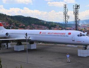 Kastamonu’daki eski uçak millet kıraathanesi oldu