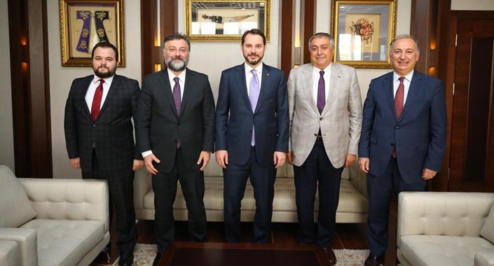 Bakan Albayrak inşaat sektörü temsilcileriyle buluştu