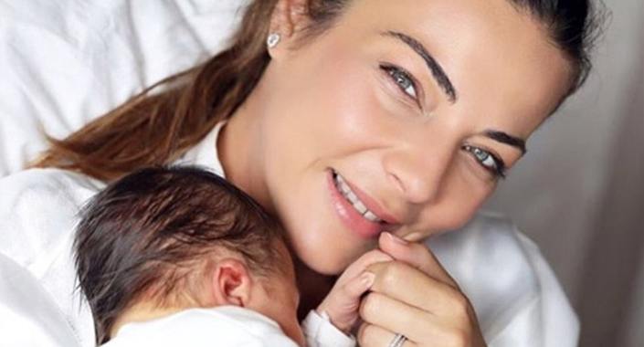 Burcu Kara: Oğlumun sette bir evi var