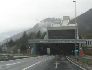 Avusturya ile Slovenya’yı Cengiz İnşaat bağlayacak