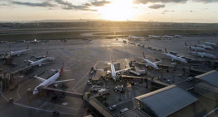 İstanbul havalimanları yolcu sayısını artırdı