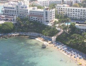 Kuşadası’nın 54 yıllık oteli el değiştirdi