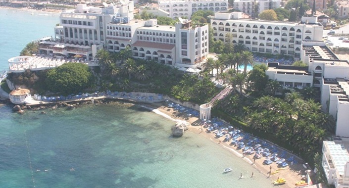 Kuşadası’nın 54 yıllık oteli el değiştirdi