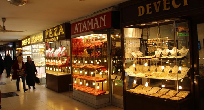 Altınla kiraya kuyumcu isyanı