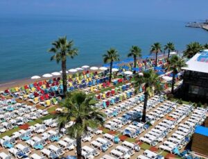 Otel ve konaklama tesislerindeki geceleme yüzde 27 arttı