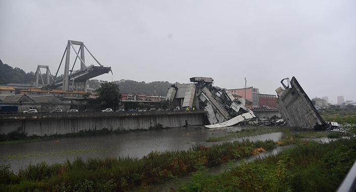 İtalya’daki Morandi Köprüsü çöktü