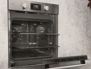 Hamsi buğulama lezzeti Hotpoint ile katlanıyor