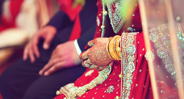 Kuveyt’te evlilik ateş pahası olunca gençler mesafeli duruyor