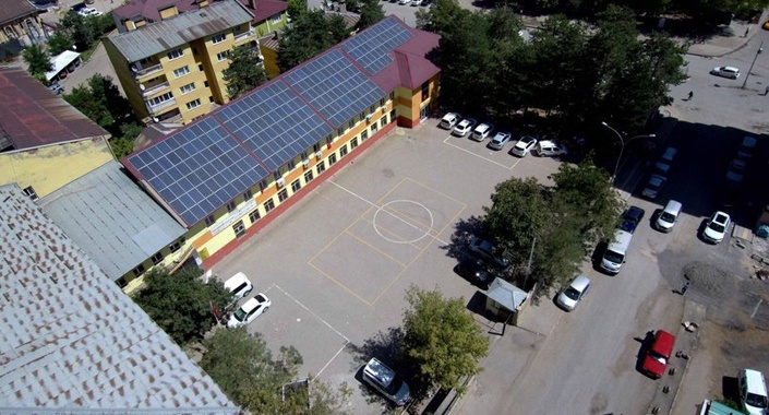 Elektrik üreten okul, 4 yılda 240 bin lira kazandı