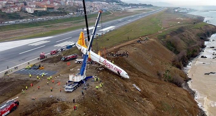 Pistten çıkan uçak millet kıraathanesi olacak