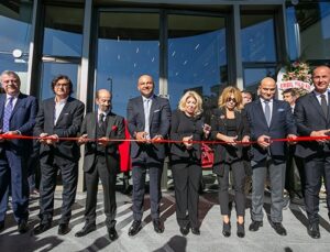 Ankara’nın simgesi Atakule 29 Ekim’de ışık saçtı