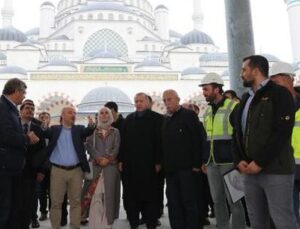 Cumhurbaşkanı Erdoğan, Çamlıca Camisi’ni inceledi