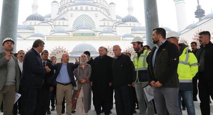 Cumhurbaşkanı Erdoğan, Çamlıca Camisi’ni inceledi