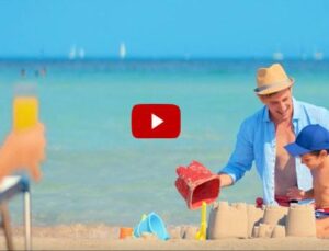 Folkart Vega’nın suyu tuzlu ve kumsallı havuzu var