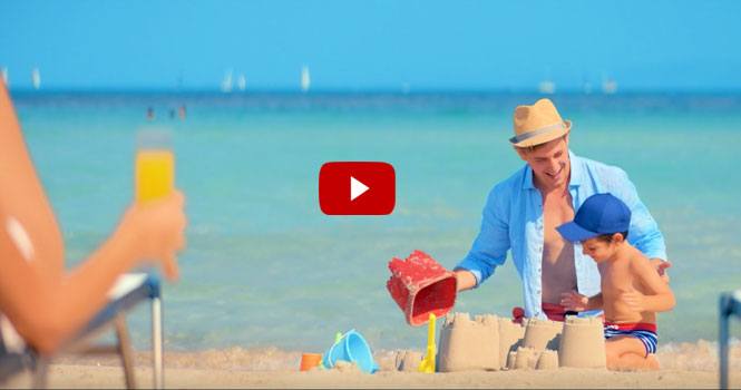 Folkart Vega’nın suyu tuzlu ve kumsallı havuzu var