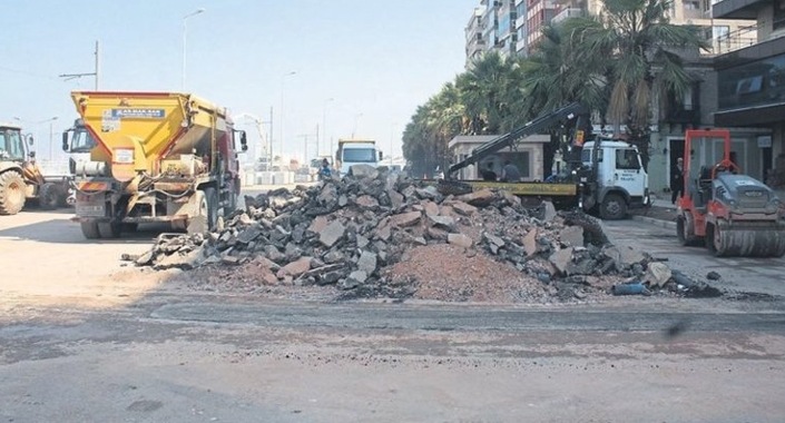 İzmir Büyükşehir Belediyesi skandallara doymuyor