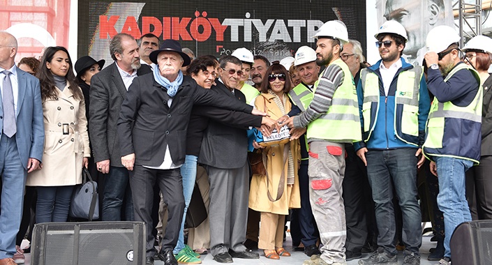 Kadıköy Tiyatro’nun temeli sanatçılarla atıldı