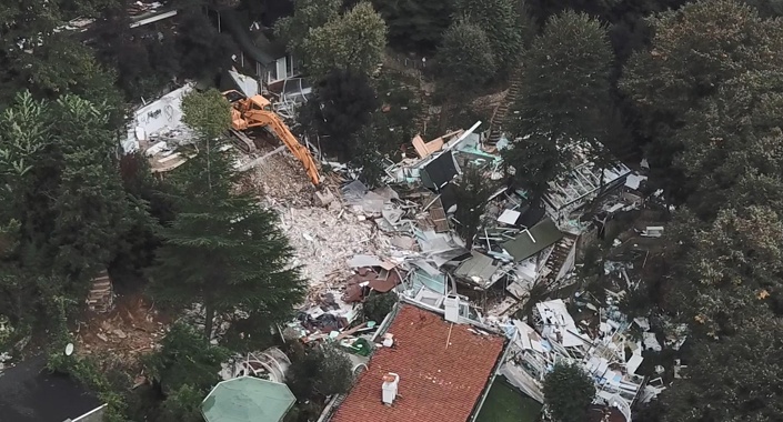 Adnan Oktar’ın villasından geriye moloz yığını kaldı