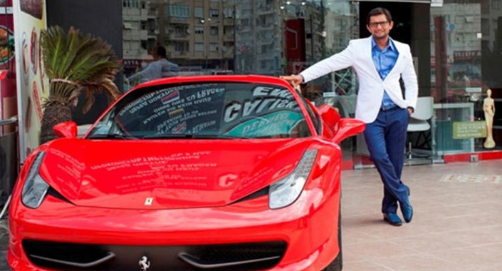 Aynı daireleri 176 kez satan Sakızoğlu mahkemeye çıkarıldı